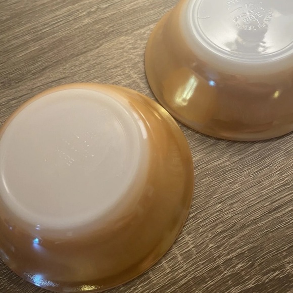 FIRE King Peach Lustre Set of 2 Small Bowls - Picture 3 of 8